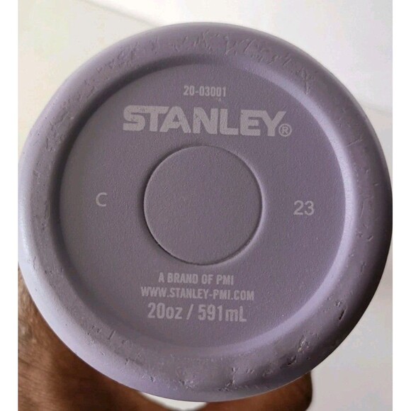 Stanley IceFlow Stainless Steel Flip Straw Tumbler with Handle 20 oz Purple - Picture 4 of 8